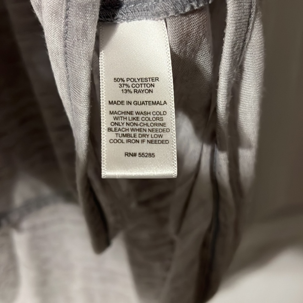 Express V-Neck Top Small - Picture 5 of 13